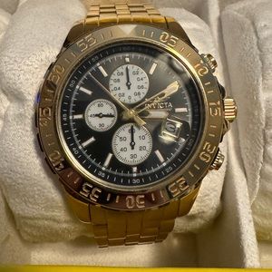 Gold Invicta Aviator